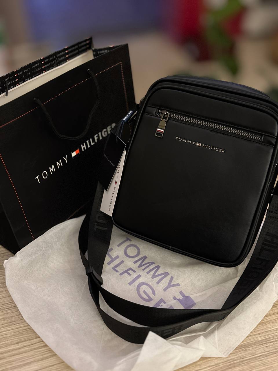 Tommy Hilfiger Bag