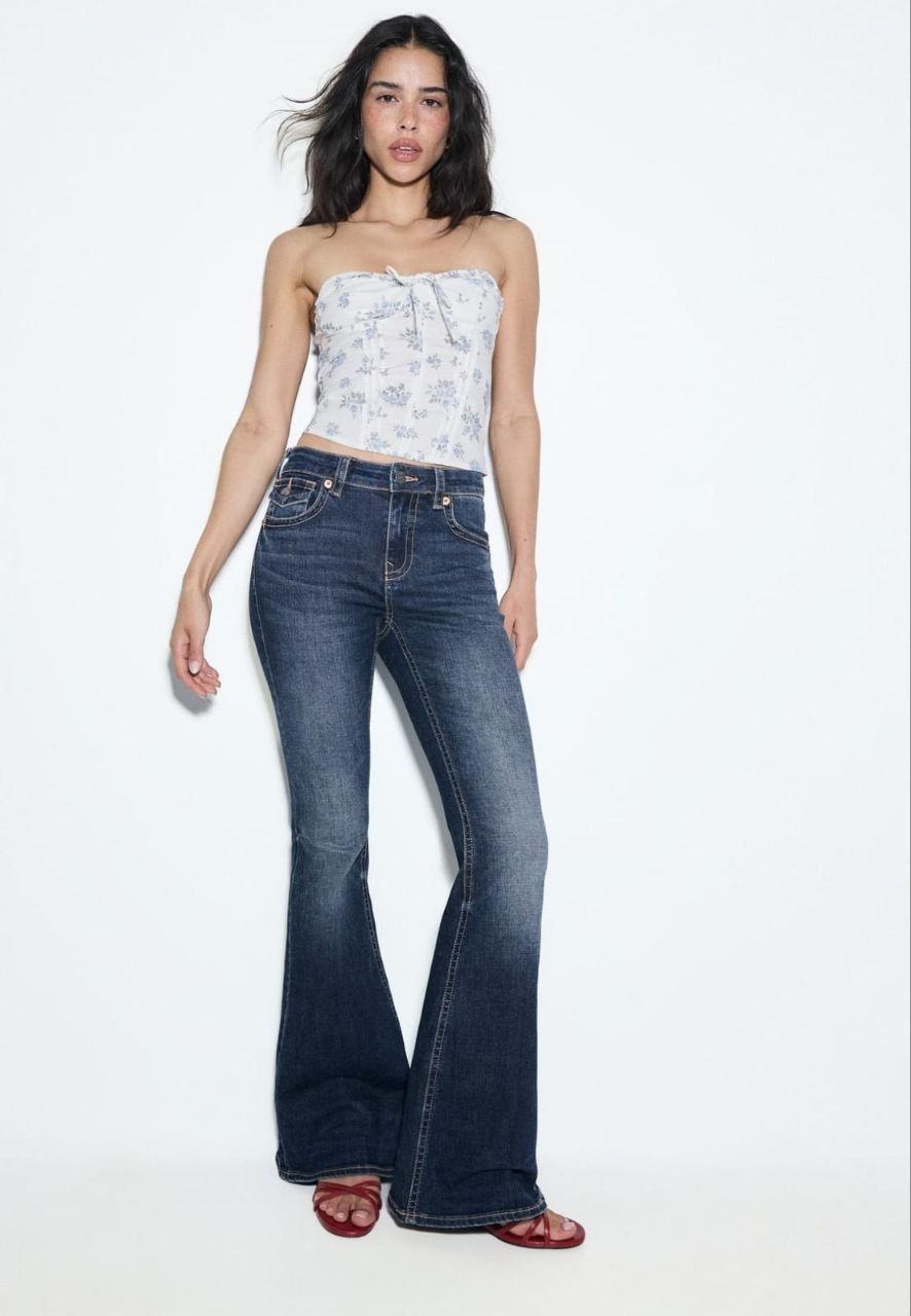 Stradivarius High-Waist Flared Jeans