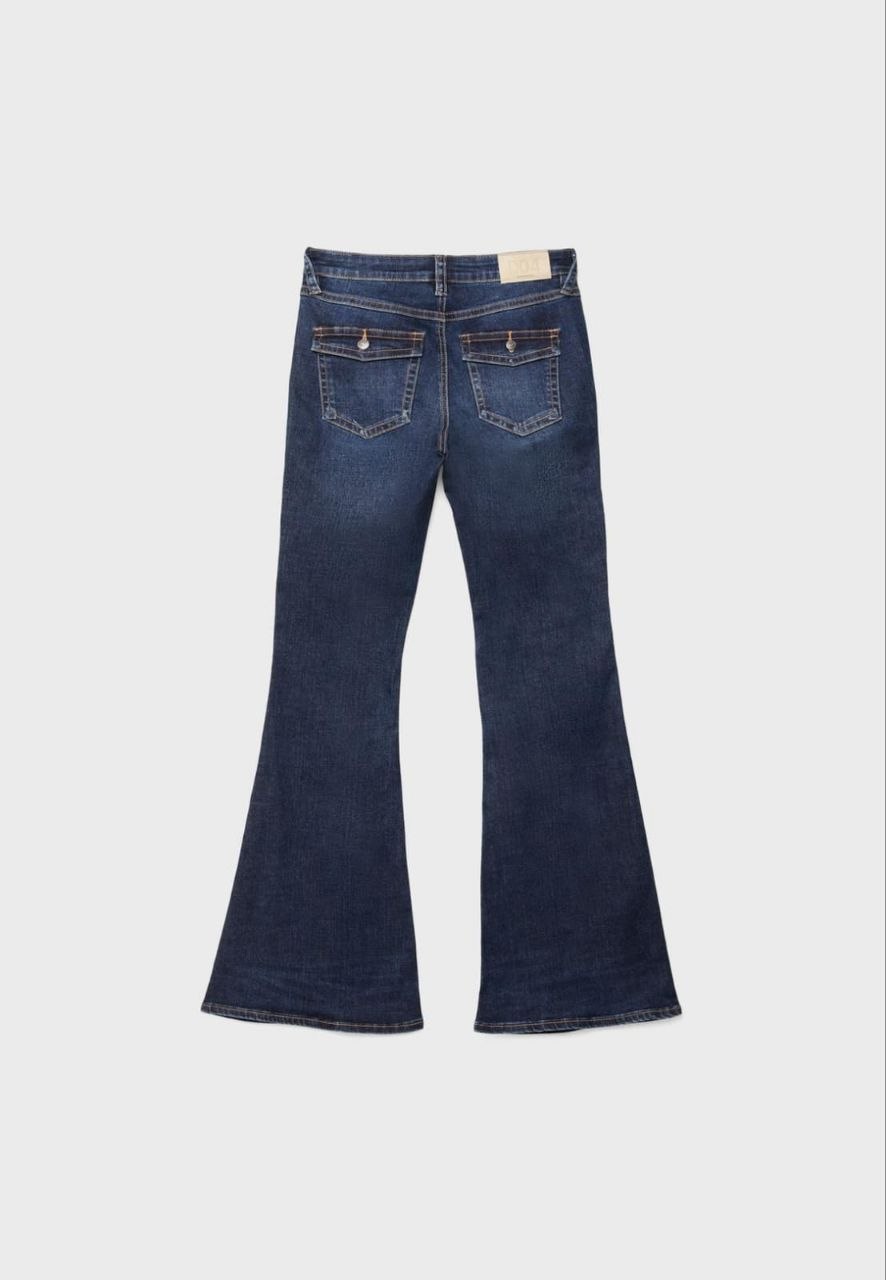 Stradivarius High-Waist Flared Jeans - Image 2