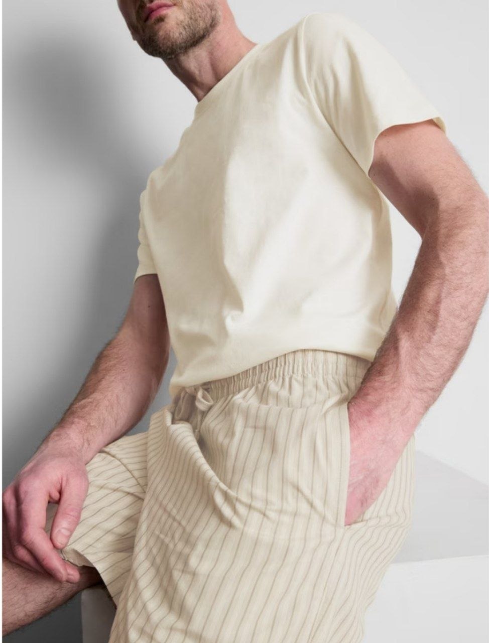 Short Sleeve Pyjama Set - Image 2