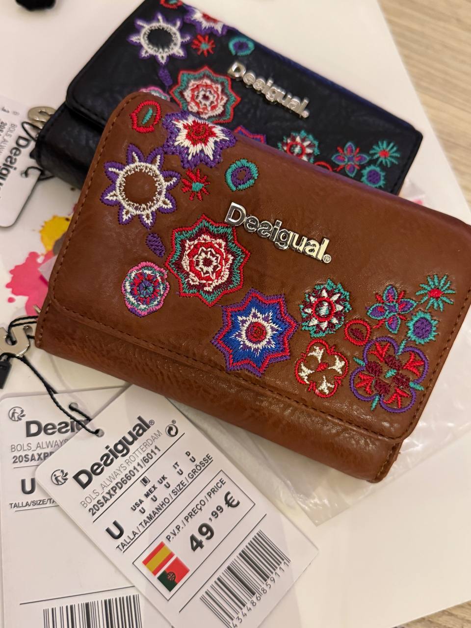 Desigual Embroidered Women's Wallet - Image 3