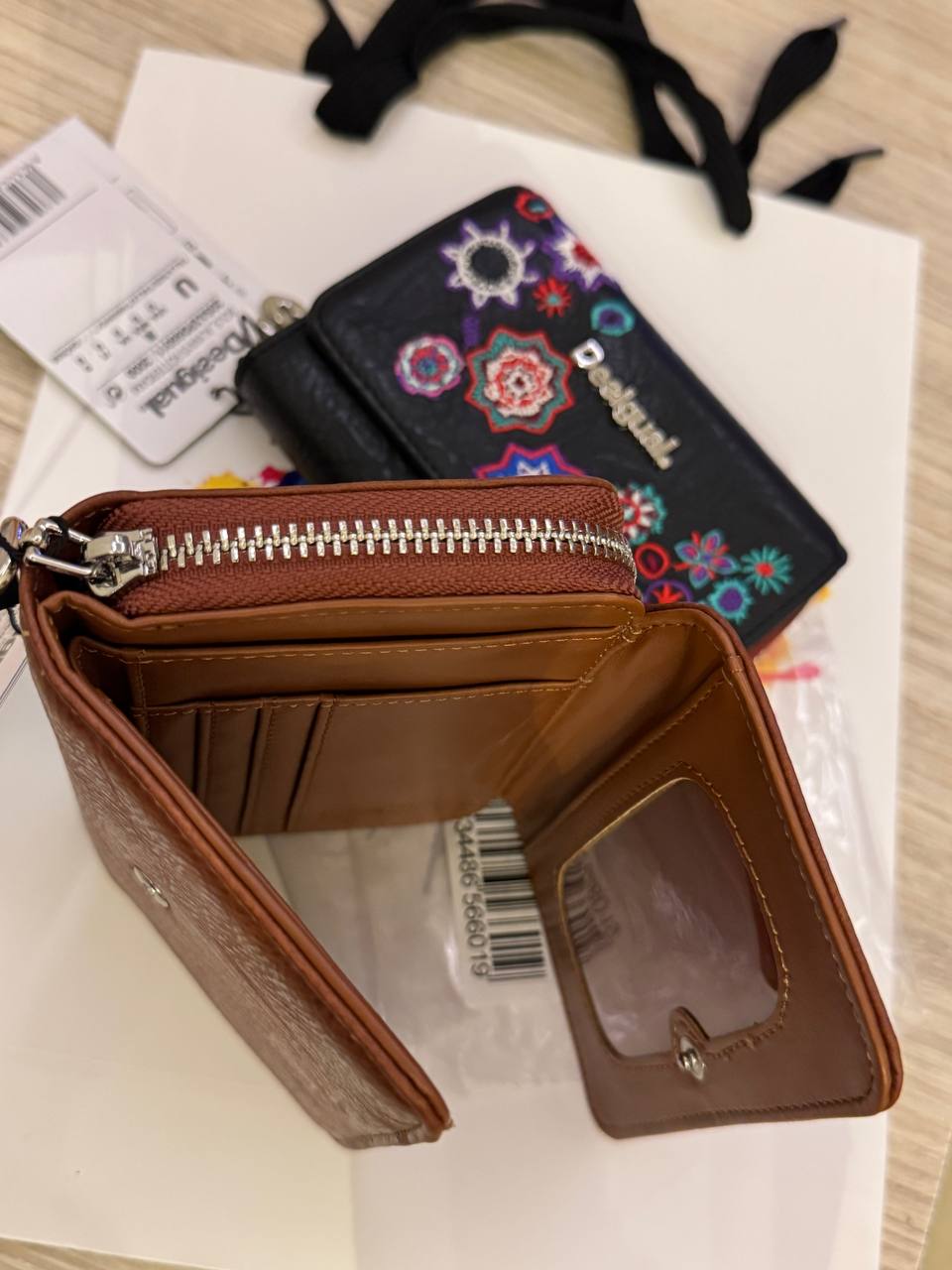 Desigual Embroidered Women's Wallet - Image 2