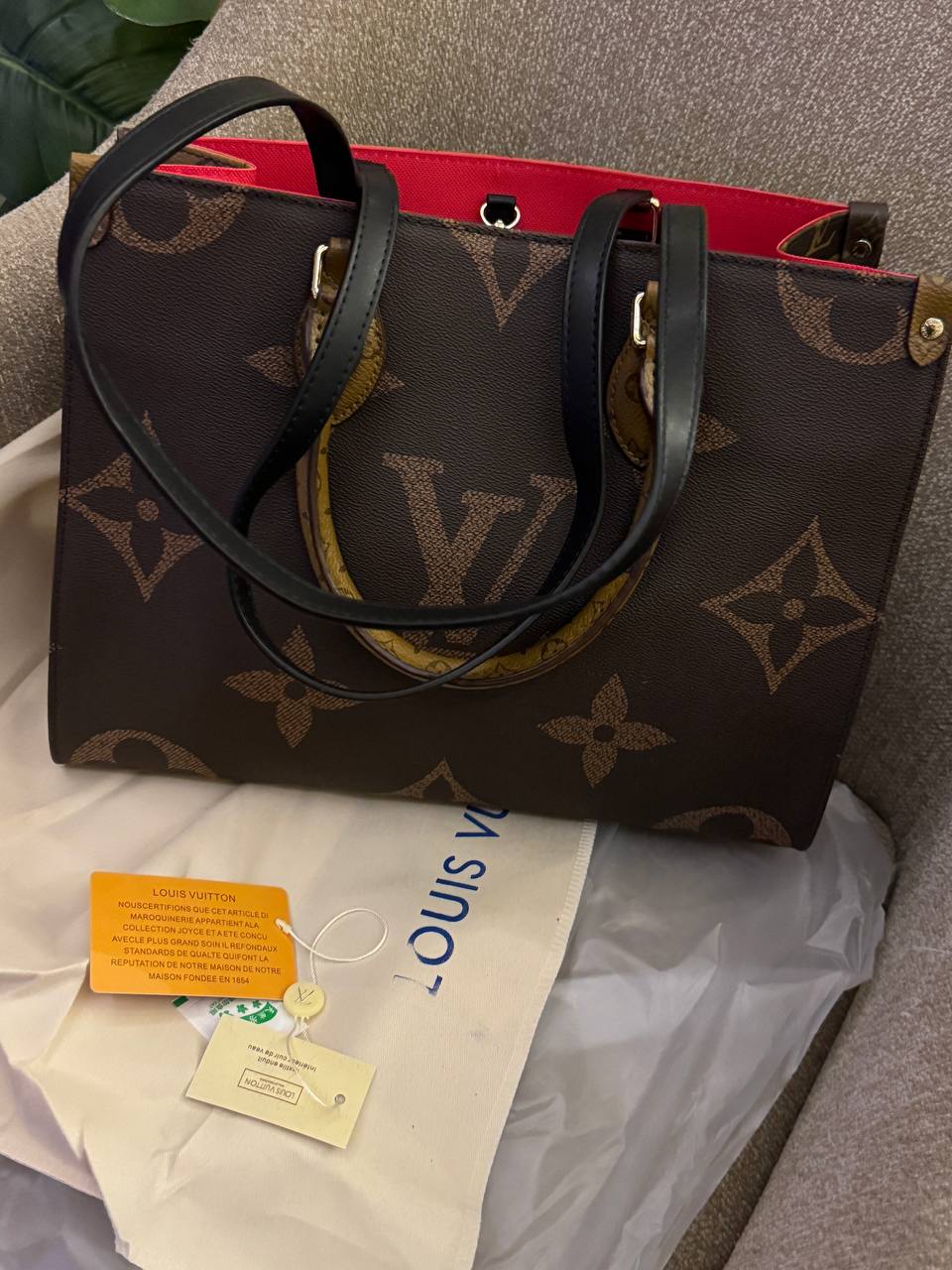 Louis Vuitton OnTheGo MM Bag - Image 2