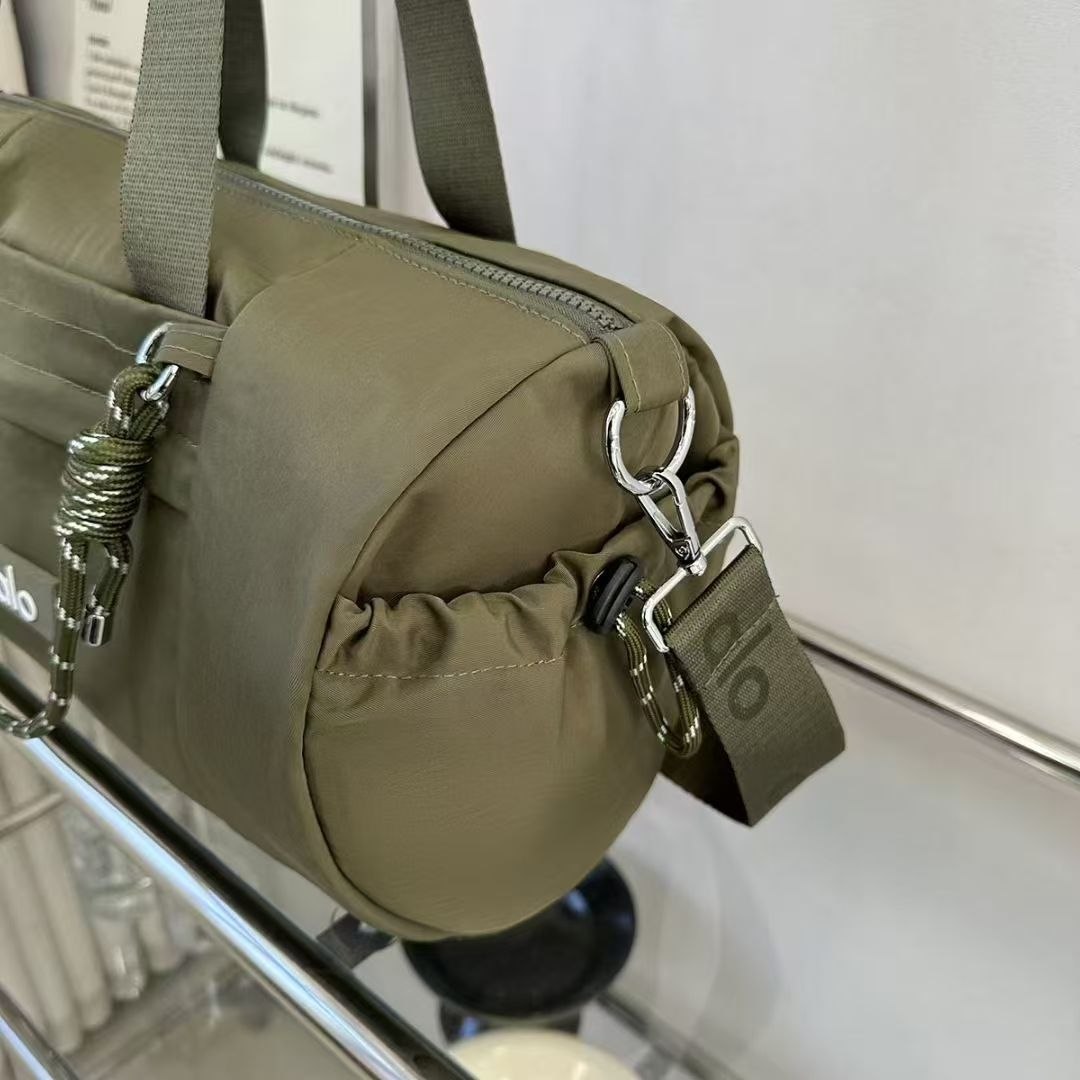 Alo Sporty Duffel Bag - Image 2